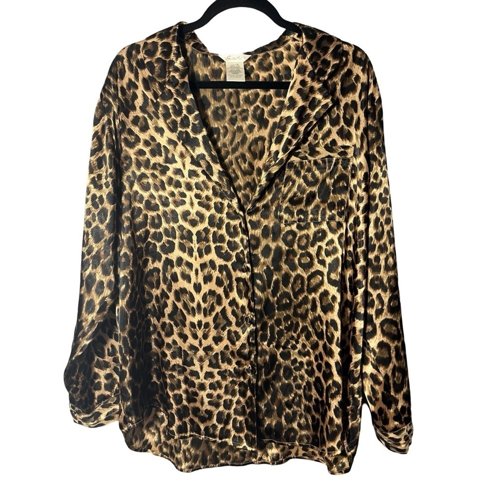Secret Treasures Leopard Print Satin Pajama Top